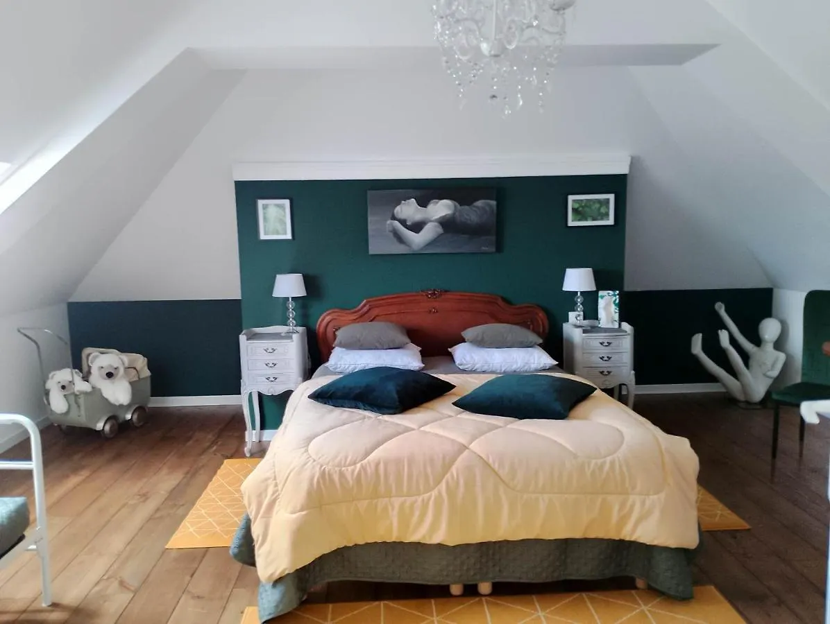 La Menardiere L'Appart' Corseul Bed & Breakfast
